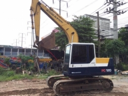 KOMATSU PC100-5 โซ่ใบแท้สวย ไฟฟ้า แอร์เย็น ใช้งานดี เอกสารอินวาย  สนใจติดต่อ 0890854790