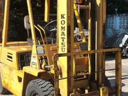 ขาย FORKLIFT KOMATSU 20-7 เก่านอก