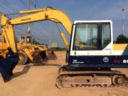 ขายรถแบคโฮ KOMATSU PC60-6 สภาพสวยพร้อมใช้ นำเข้าจากญี่ปุ่น มีVDOการทำงานให้ชมครับ