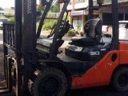 forklift รถยกฟอร์คลิฟท์ 3.0 ตัน 4.0 เมตร ดีเซล TOYOTA 8FD30 เกียร์ออโต้