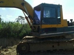 KOMATSU 100-3 รถขายตามสภาพต้องเช็คปั้ม เครื่องดี ช่วงล่างพอใช้ คุ้มครับ