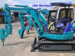 KOMATSU. PC 30 MR-1 พร้อมหัวกระแทก