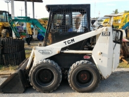 TCM 725 bobcat รถตัก ขับเคลื่อน 4x4 สวยพร้อมใช้ นำเข้าจากญี่ปุ่น โทร.090-986-2521 อ๊อบ