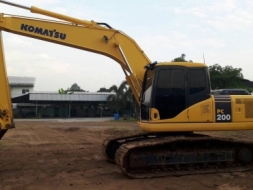 Komatsu   PC200-7 ไมล์ 2,000/เหมือนใหม่แกะกล่อง เอกสารใบแจ้งจำหน่ายครับ