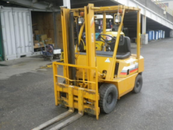 จำหน่ายรถ Forklift Komatsu FD15-10 1.5 ตัน เสา 3 เมตร  ดีเซล + งาสไลด์ นำเข้า ญี่ปุ่น