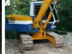 ขายแบคโฮ komatsu pc60-2 มีอินวอย  เก่า นอกติดต่อ นิวัฒน์ 086 6711264