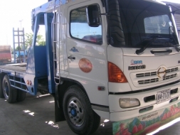 ต้องการขายเทรนเลอร์HINO MEGA 260 สองเพลา ติดเครน3ตัน