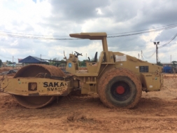 รถบด 10 ตัน SAKAI SV512