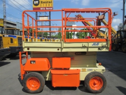 ขายรถกระเช้า JLG ขากรรไกร 3369E สูง 10.06 เมตร มือสองปรับสภาพแล้ว