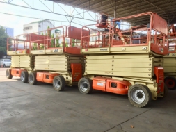 ขายรถกระเช้า JLG ขากรรไกร 4069LE สูง 12.19 เมตร  มือสอง