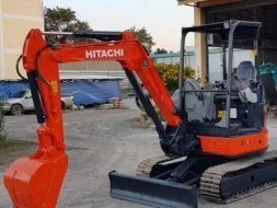 HITACHI ZX33U-5A รุ่นใหม่ เก่านอกแท้ ระบบไว สภาพสวยพร้อมใช้งาน