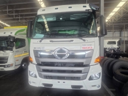 รถบรรทุกตู้แห้ง 10 บาน รับรถได้ทันที ไกรสร 086-3516797